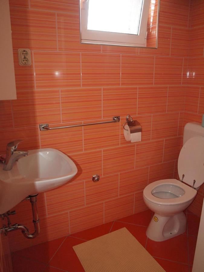 Apartments & Room Masa Starigrad Paklenica Bilik gambar